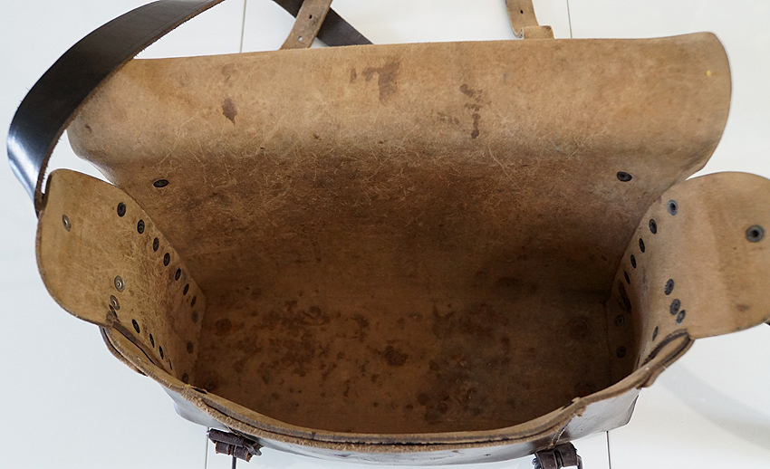 sacoche cuir ancienne SNCF